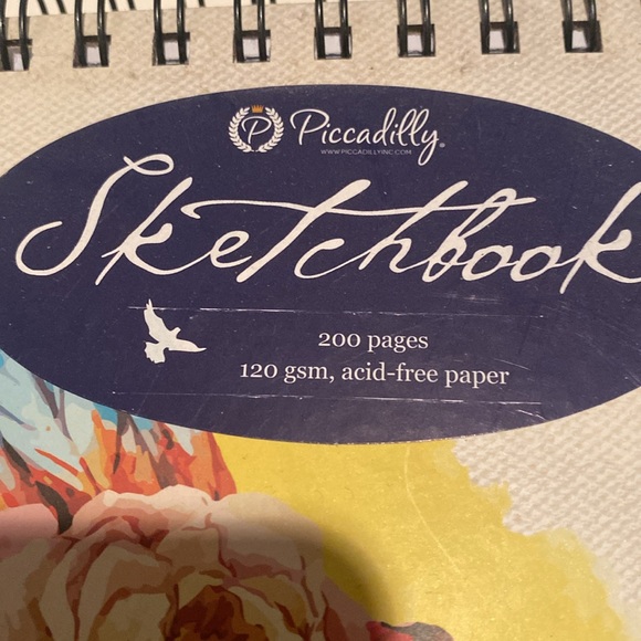 NWT Piccadilly Sketchbook - Picture 3 of 3